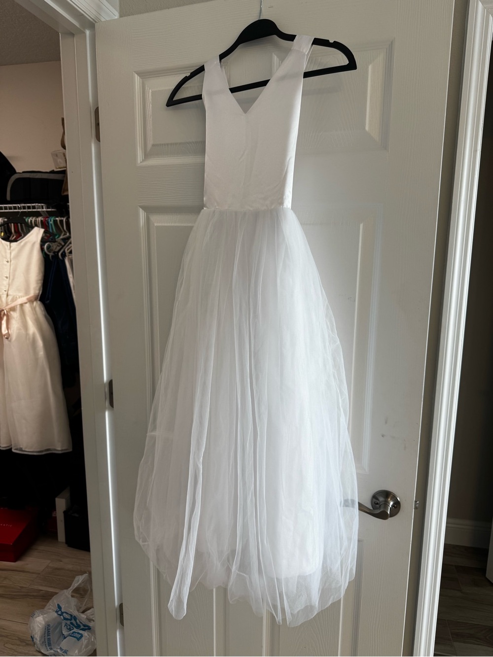 White Flower Girl Dress Satin Tulle V-Neck Criss Cross Back‎ Formal Wedding NWT